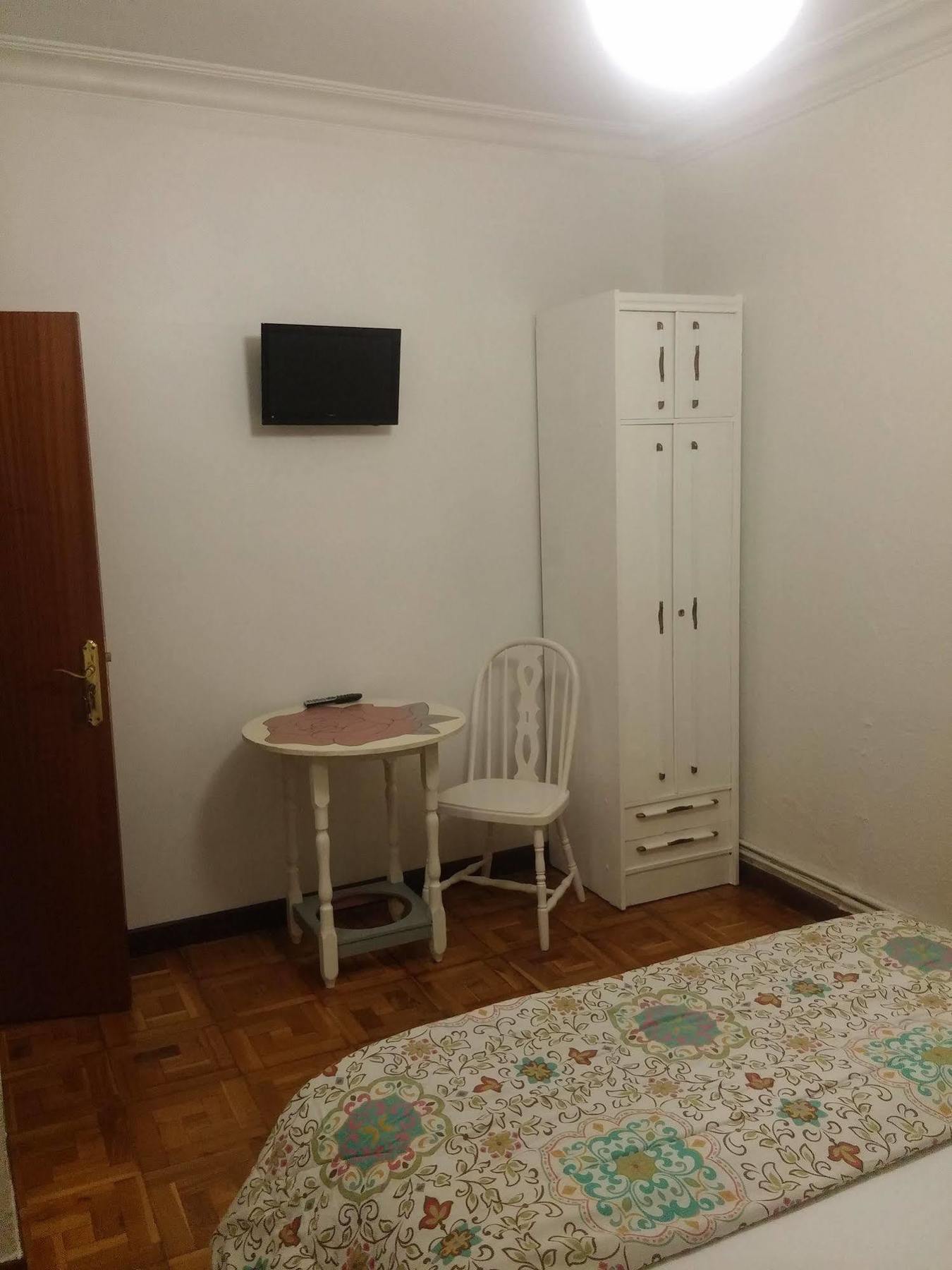 Pension Saint Mateo Logroño Buitenkant foto