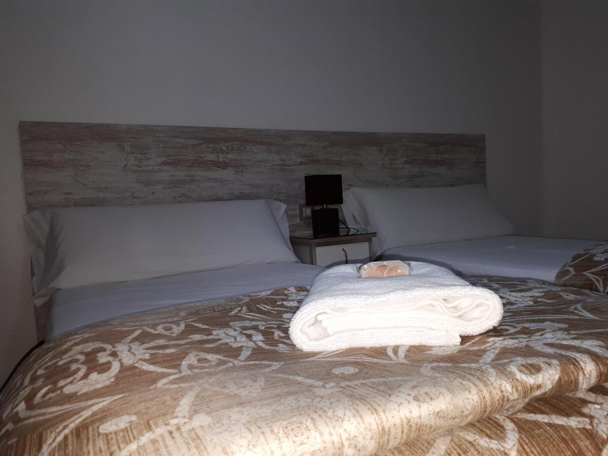 Pension Saint Mateo Logroño Buitenkant foto